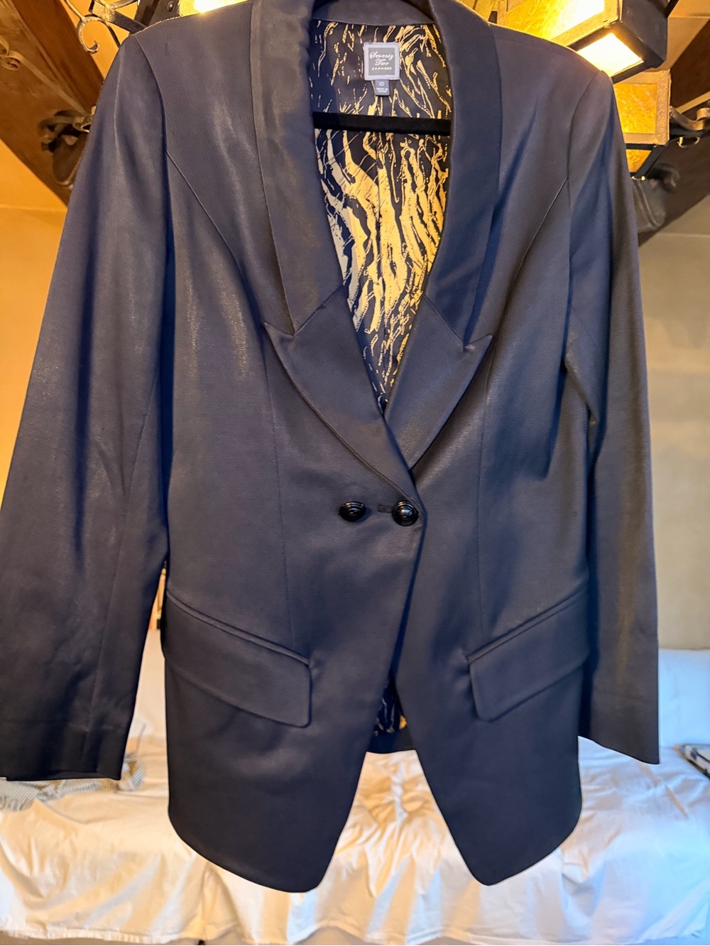 Seventy Two Changes Black Double Breasted Tuxedo Blazer - Size 10